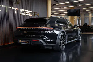 PORSCHE Taycan 4 Cross Turismo