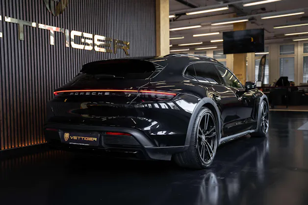 PORSCHE Taycan 4 Cross Turismo