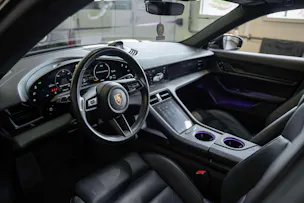 PORSCHE Taycan 4 Cross Turismo