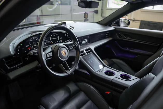 PORSCHE Taycan 4 Cross Turismo
