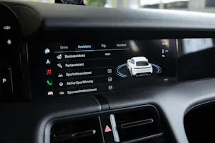 PORSCHE Taycan 4 Cross Turismo
