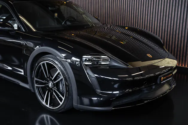 PORSCHE Taycan 4 Cross Turismo