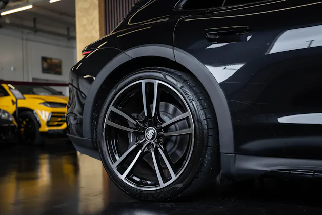 PORSCHE Taycan 4 Cross Turismo