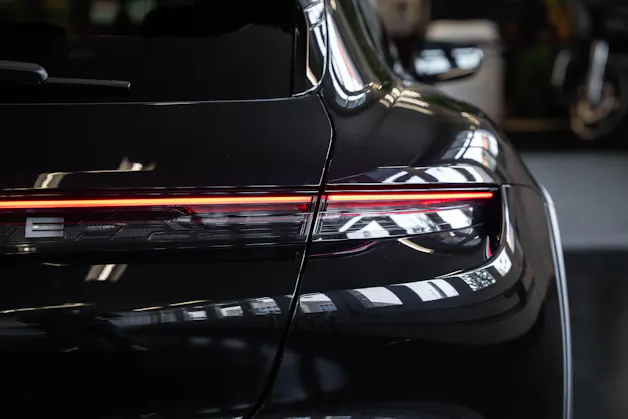 PORSCHE Taycan 4 Cross Turismo