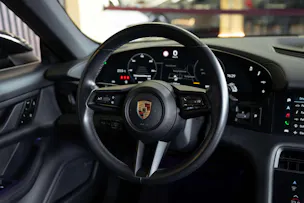 PORSCHE Taycan 4 Cross Turismo