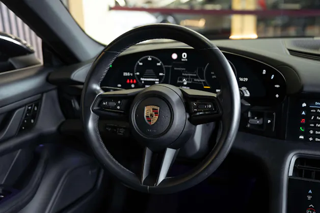 PORSCHE Taycan 4 Cross Turismo