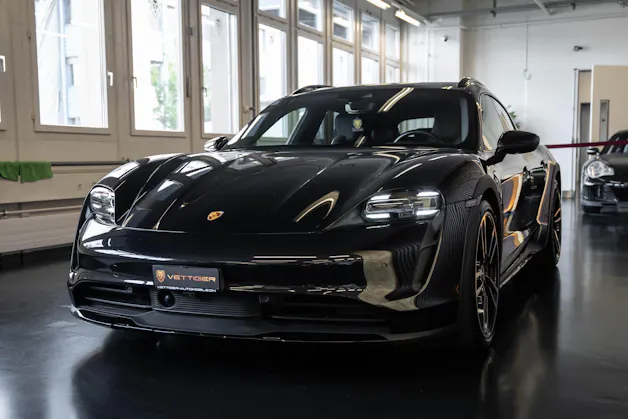 PORSCHE Taycan 4 Cross Turismo
