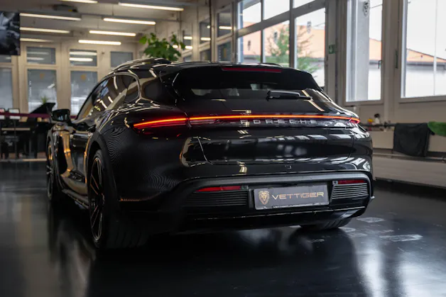 PORSCHE Taycan 4 Cross Turismo