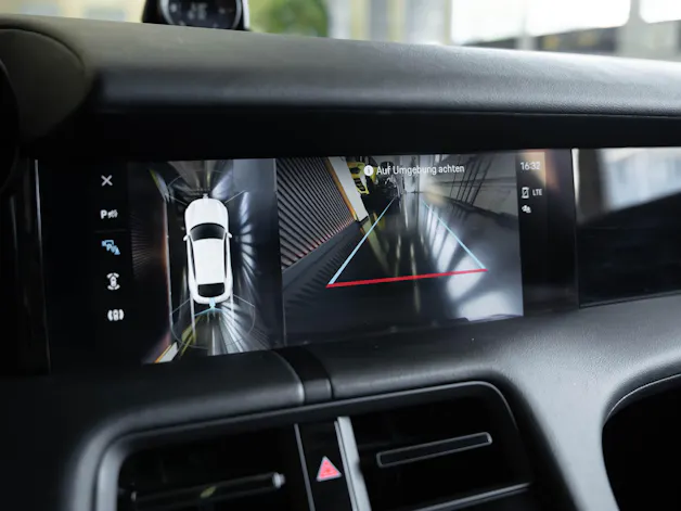 PORSCHE Taycan 4 Cross Turismo