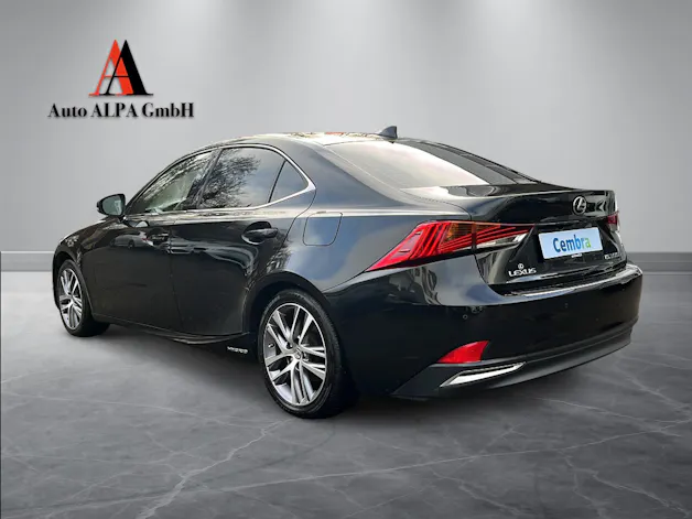 Lexus IS 300h excellence Automatic | CH | LEDER | SITZHEIZUNG & -BELÜFTUNG | TOTWINKEL | KAMERA | ACC