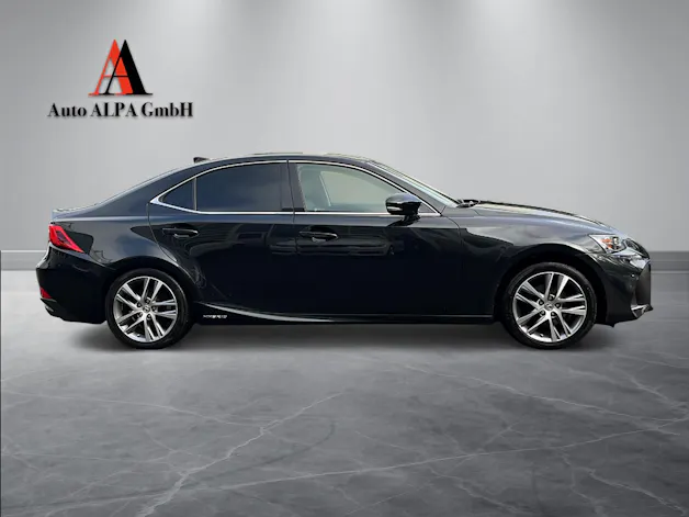 Lexus IS 300h excellence Automatic | CH | LEDER | SITZHEIZUNG & -BELÜFTUNG | TOTWINKEL | KAMERA | ACC