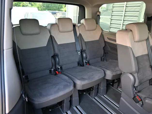 VW Multivan 2.0 TDI Style DSG Lang 7-Plätzer + AHK 2000kg + Standheizung