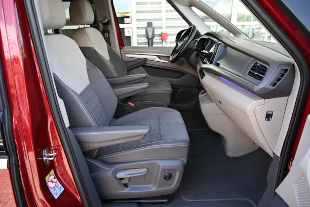 VW Multivan 2.0 TDI Style DSG Lang 7-Plätzer + AHK 2000kg + Standheizung