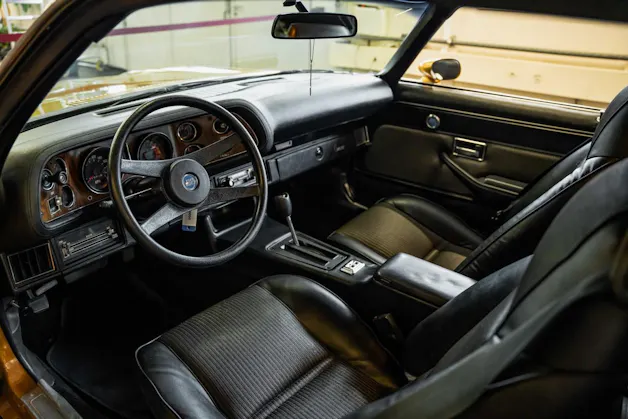 CHEVROLET CAMARO LT 350