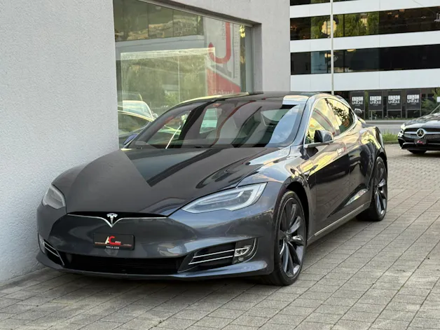 Tesla Model S Maximale-Reichweite * Raven *