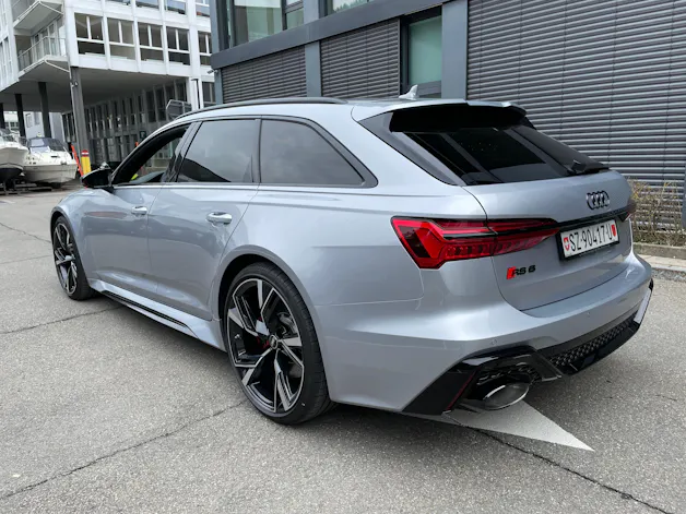AUDI RS6 Avant 4.0 TFSI V8 quattro (Neuzustand!)