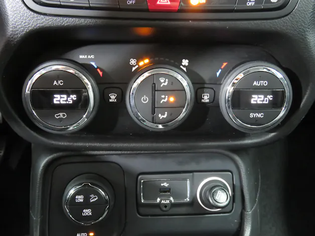 JEEP Renegade 2.0 CRD Limited AWD + Low Range 9ATX (Automat)