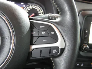 JEEP Renegade 2.0 CRD Limited AWD + Low Range 9ATX (Automat)