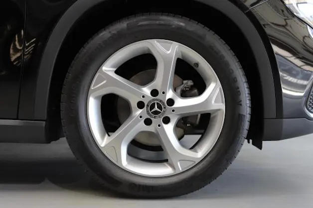 MERCEDES-BENZ GLA 220 d Urban