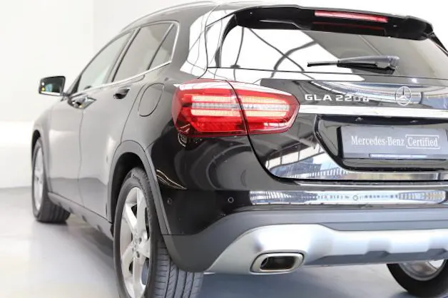 MERCEDES-BENZ GLA 220 d Urban