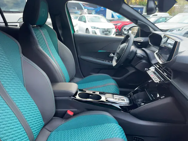 PEUGEOT 208 1.2 Hybrid Envy