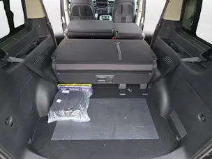 HYUNDAI Staria Wagon 84 kWh Vertex