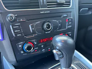 AUDI Q5 2.0 TDI quattro S-tronic