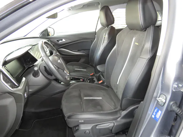OPEL Grandland 1.6 Hybrid 4x4 GSe Automat