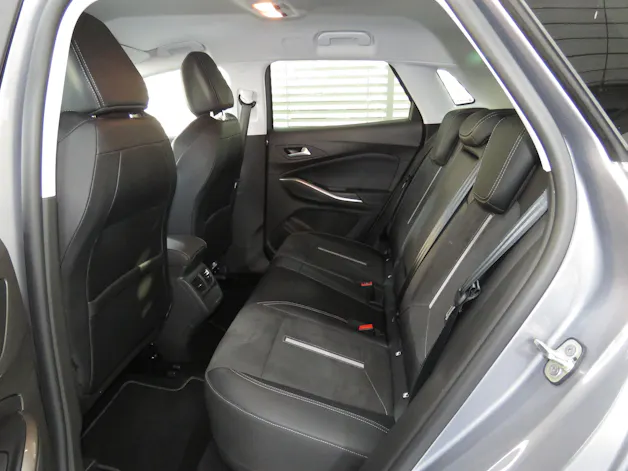 OPEL Grandland 1.6 Hybrid 4x4 GSe Automat