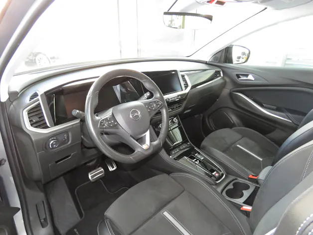 OPEL Grandland 1.6 Hybrid 4x4 GSe Automat