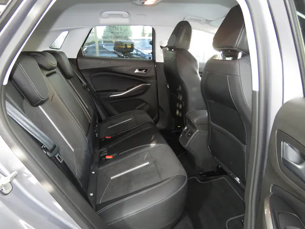 OPEL Grandland 1.6 Hybrid 4x4 GSe Automat