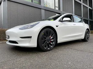 Tesla Model 3 Performance Dual Motor AWD