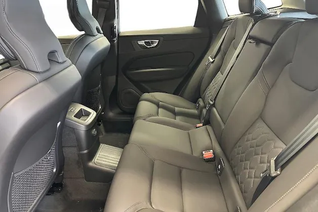 VOLVO XC60 T6 eAWD PluginHybrid Plus Dark Geartronic
