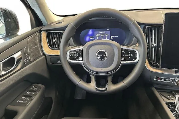 VOLVO XC60 T6 eAWD PluginHybrid Plus Dark Geartronic