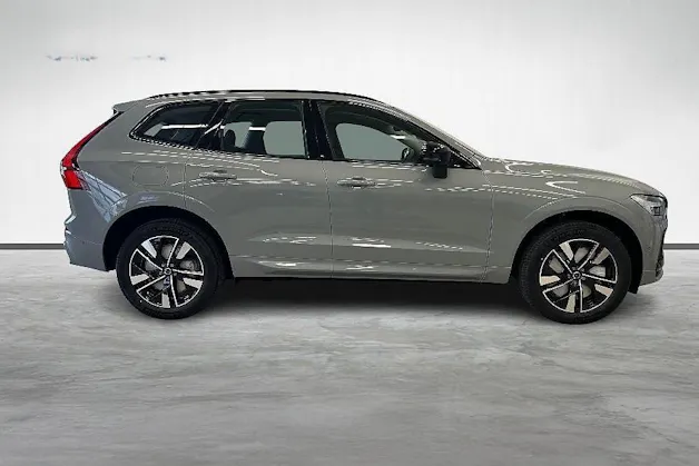 VOLVO XC60 T6 eAWD PluginHybrid Plus Dark Geartronic