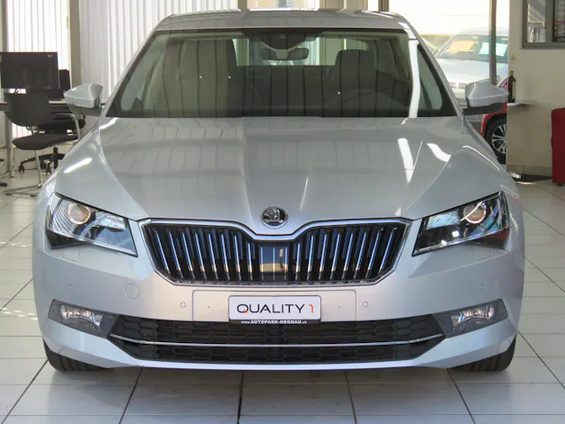 SKODA Superb 1.8 TSI Style DSG (Automat)