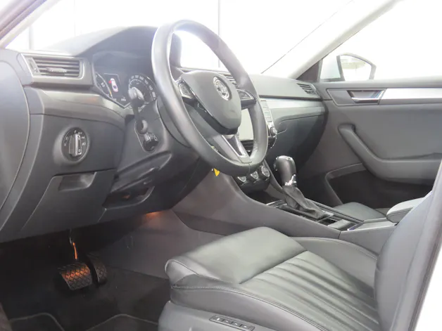 SKODA Superb 1.8 TSI Style DSG (Automat)