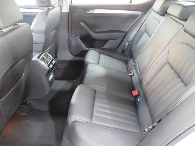 SKODA Superb 1.8 TSI Style DSG (Automat)