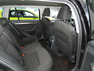 SKODA Octavia Combi 2.0 TDI Scout 4x4 DSG (Automat, AHK 1.8 t)