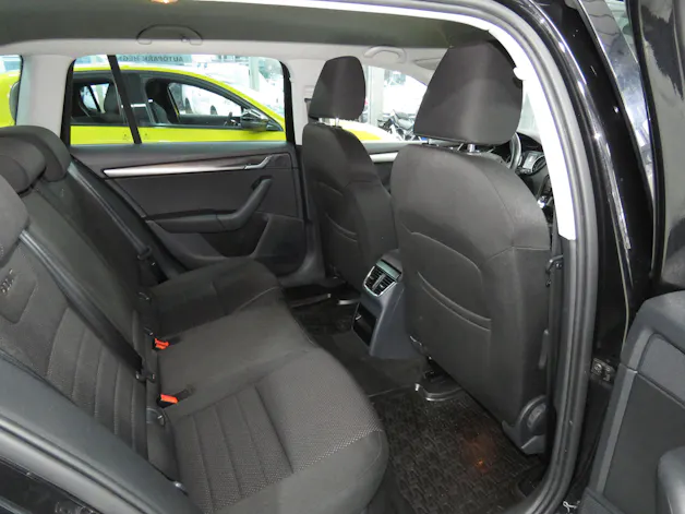 SKODA Octavia Combi 2.0 TDI Scout 4x4 DSG (Automat, AHK 1.8 t)