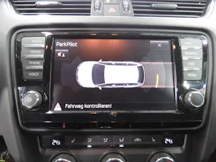 SKODA Octavia Combi 2.0 TDI Scout 4x4 DSG (Automat, AHK 1.8 t)