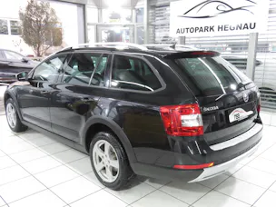 SKODA Octavia Combi 2.0 TDI Scout 4x4 DSG (Automat, AHK 1.8 t)