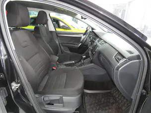 SKODA Octavia Combi 2.0 TDI Scout 4x4 DSG (Automat, AHK 1.8 t)