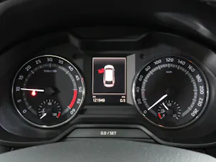 SKODA Octavia Combi 2.0 TDI Scout 4x4 DSG (Automat, AHK 1.8 t)