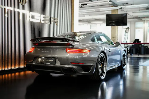 PORSCHE 911 Turbo S TECHART PDK