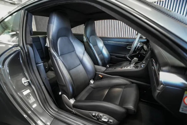 PORSCHE 911 Turbo S TECHART PDK