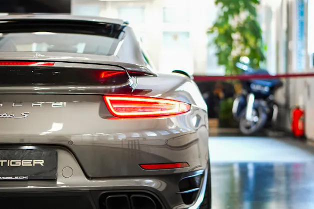PORSCHE 911 Turbo S TECHART PDK