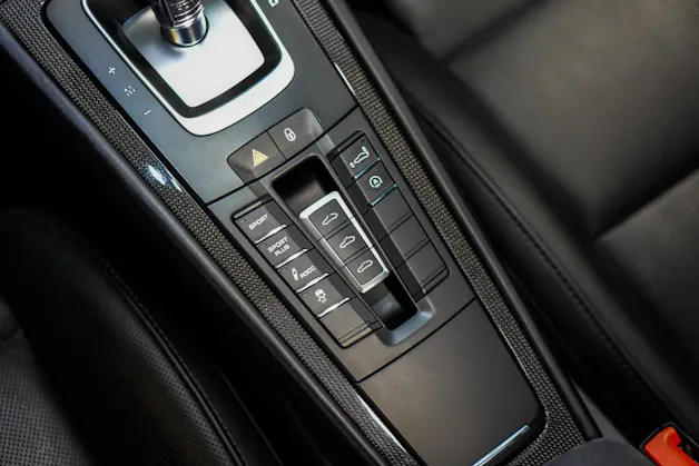 PORSCHE 911 Turbo S TECHART PDK