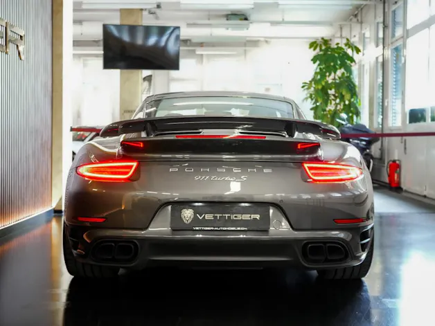 PORSCHE 911 Turbo S TECHART PDK