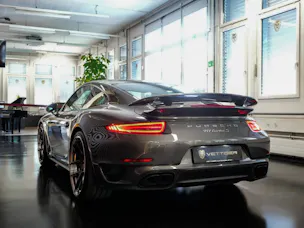 PORSCHE 911 Turbo S TECHART PDK